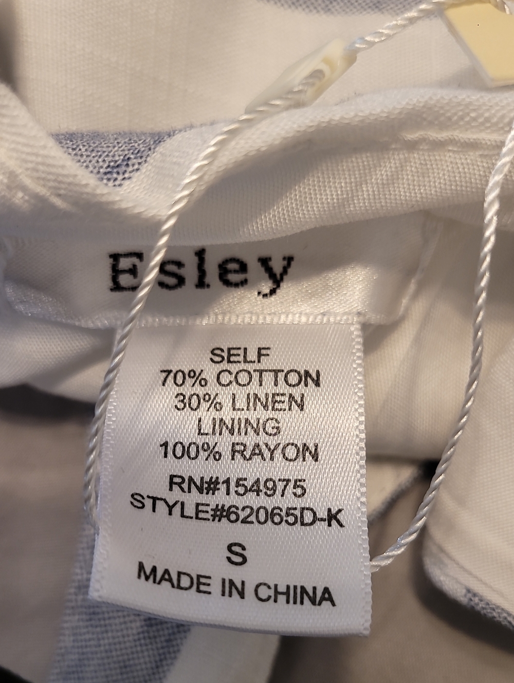 Esley Blue and White Halter Midi Sundress - Picture 4 of 5